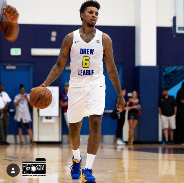 怀旧又面向 怀旧又面向